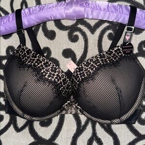NWT 34D Victoria's Secret Bombshell Push-up Black Lace Bra - Adds 2 Sizes!!